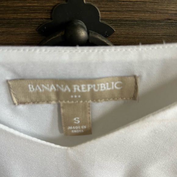 Banana Republic Black and White Cami, size Small - Picture 2 of 5